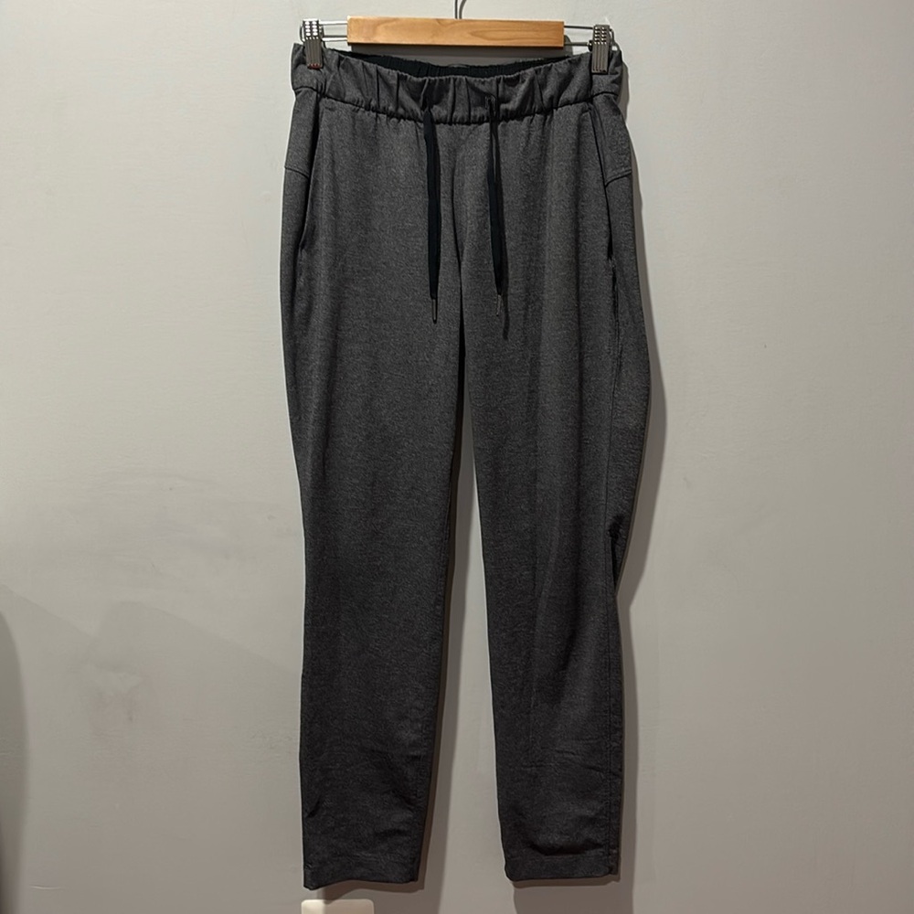 Lululemon On The Fly Pant *28" Heathered Black Size 4 Style #: W5ASSS